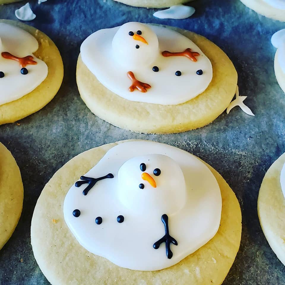 Melting Snowman Cookie (December 1-24th only, 72 hours notice)